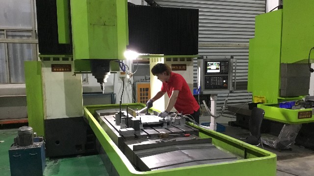 攪拌摩擦焊機(jī)多少錢一臺(tái)？