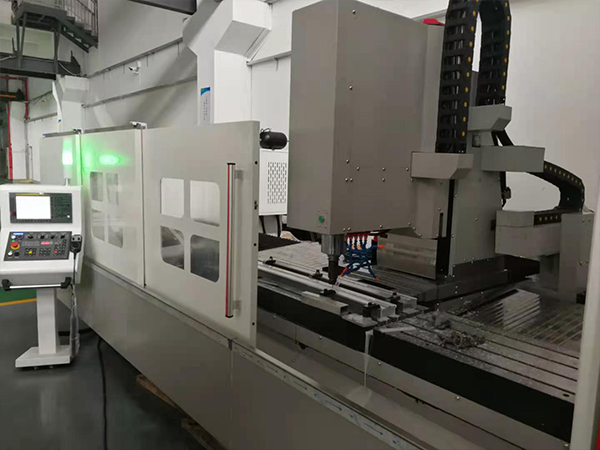 cnc加工中心自動換刀裝置由哪些部件組成的？-科鼎鑫